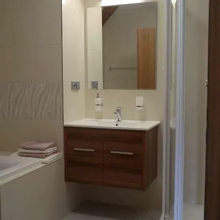 Domecek Πανσιόν Milevsko